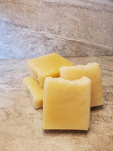 Load image into Gallery viewer, Sea Moss Soap Bar
